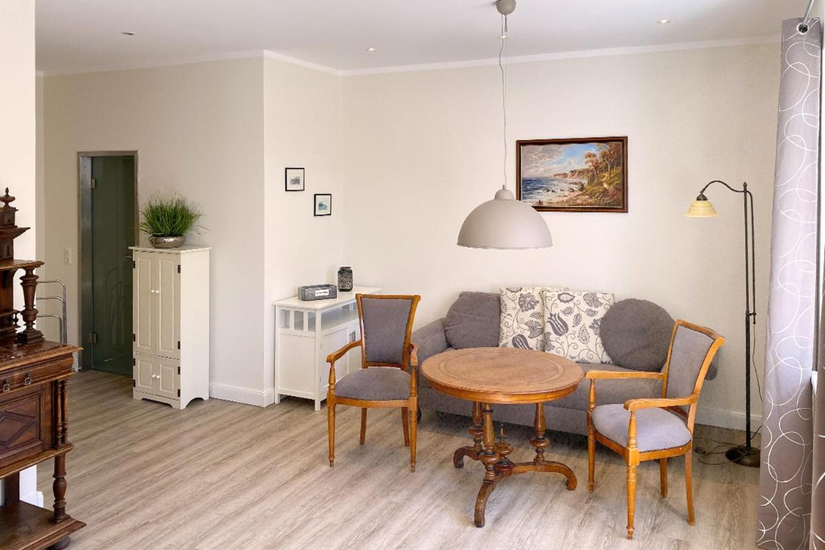 Hotel Zum Strandlaufer 아렌스호프 외부 사진